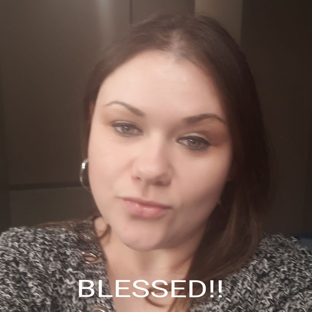 Meet your Posher, Carrie